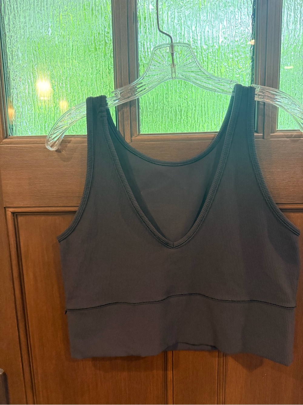 lululemon power pivot tank - Picture 2 of 2